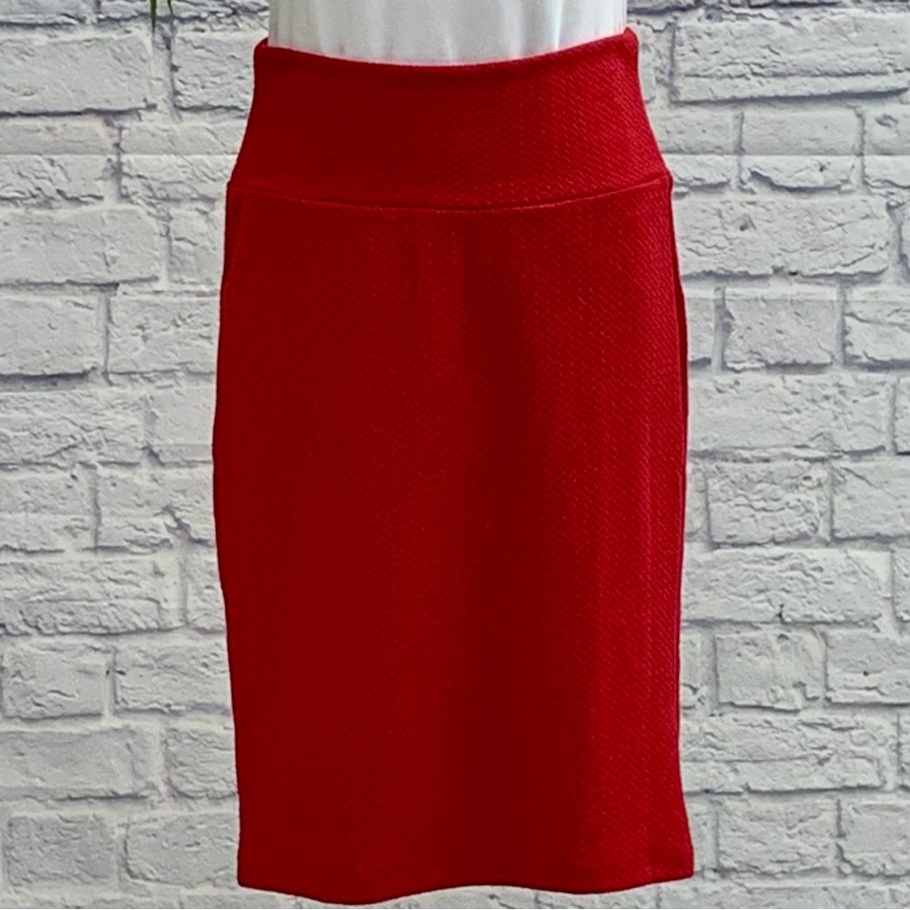 LuLaRoe Women’s Pencil Skirt XS, Red, Stretch, Textured, Office to Evening
